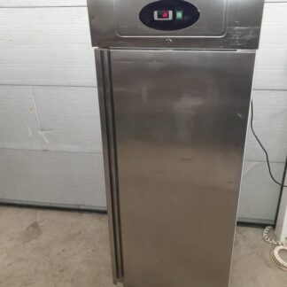 RST külmik Tefcold RK710