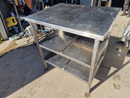 RST Roostevaba laud Dieta alusriiuliga 840×650×900