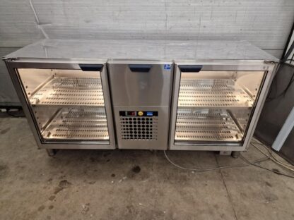 Baari letialune külmkapp klaasustega Dieta 1650×600×850