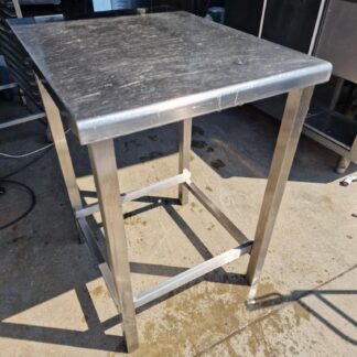 RST Roostevaba laud Metos 600×800×900
