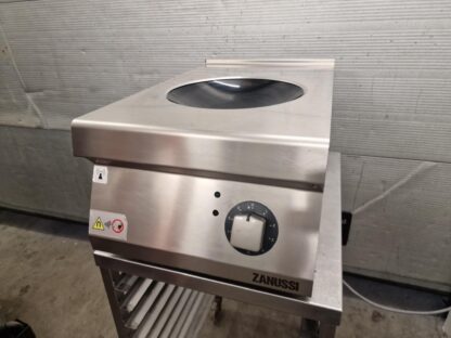 Wok pliit induktsioon Zanussi Z7INEDW00P