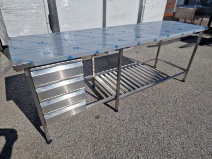 RST Roostevaba laud koos sahtliboksi ja alusriiuliga 2400×700×900