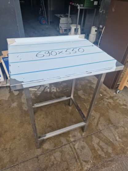 RST Uus roostevaba laud 690×550×900