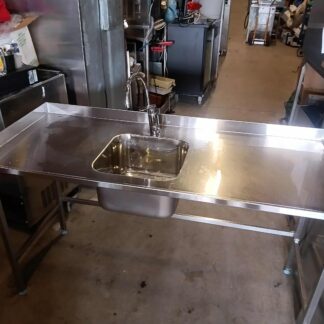 RST Roostevaba laud Metos koos valamuga 1600×650×900