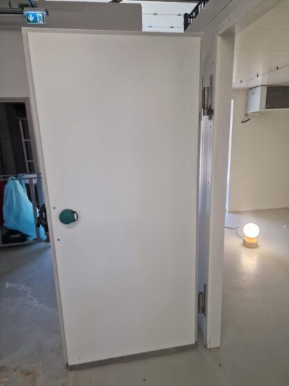 Külmkambri uks Hermetel avale 900×2050 - Image 2