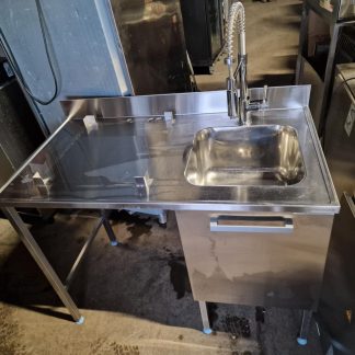 RST Roostevaba laud Metos koos nõudepesumasina avaga ja valamuga  1200×650×900