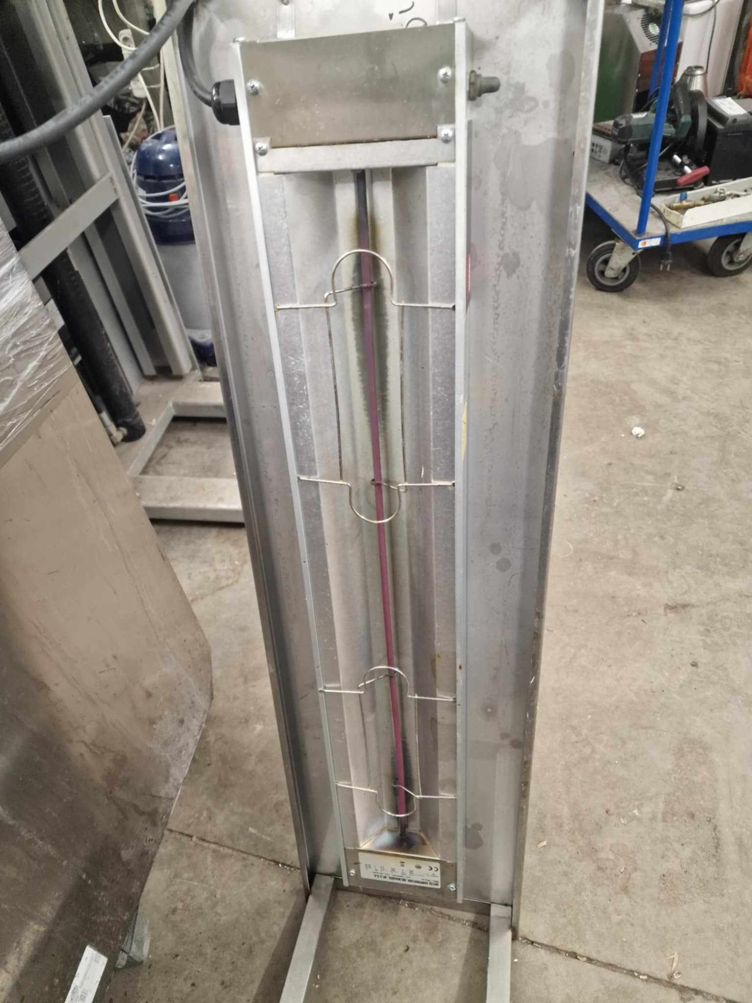 Lauapealne riiul koos kuumalambiga Hatco GRAH-36 2160×300×270 - Image 3