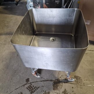 Roostevaba vann ratastel  550×550×680