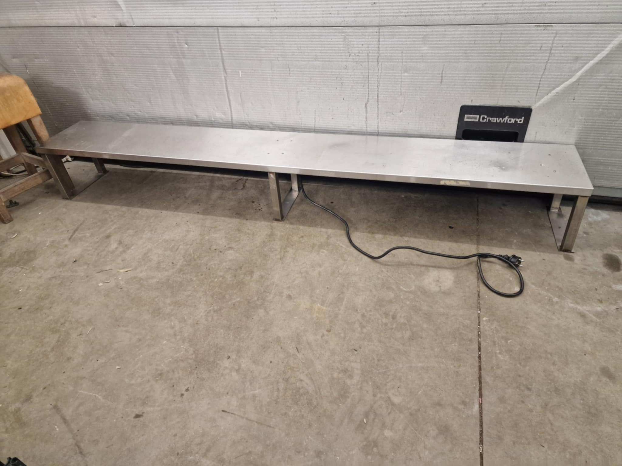 Lauapealne riiul koos kuumalambiga Hatco GRAH-36 2160×300×270