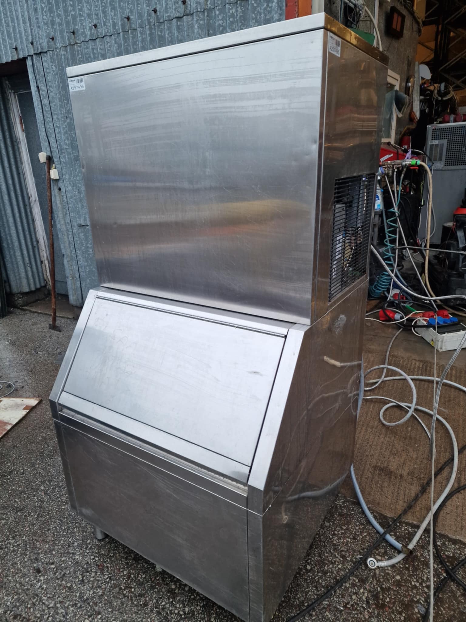 Jääkuubikumasin BREMA Metos C150A-Q + jääbunker Metos BIN T-180 - Image 6