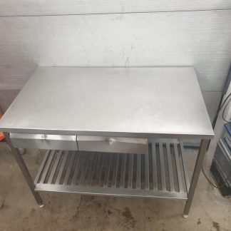 RST Roostevaba laud koos kahe sahtli ja alusriiuliga 1160×700×900