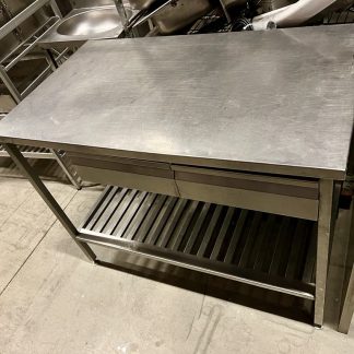 RST Roostevaba laud koos kahe sahtli ja alusriiuliga 1200×700×900