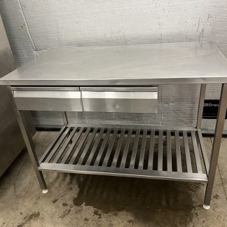 RST Roostevaba laud koos kahe sahtli ja alusriiuliga  1200×700×900