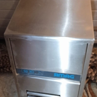 Jääkuubikumasin Simag SD30