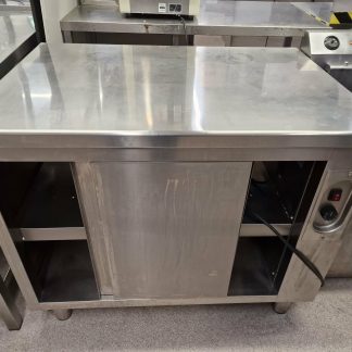 RST Roostevaba laud koos kuumakapiga  1000×700×850