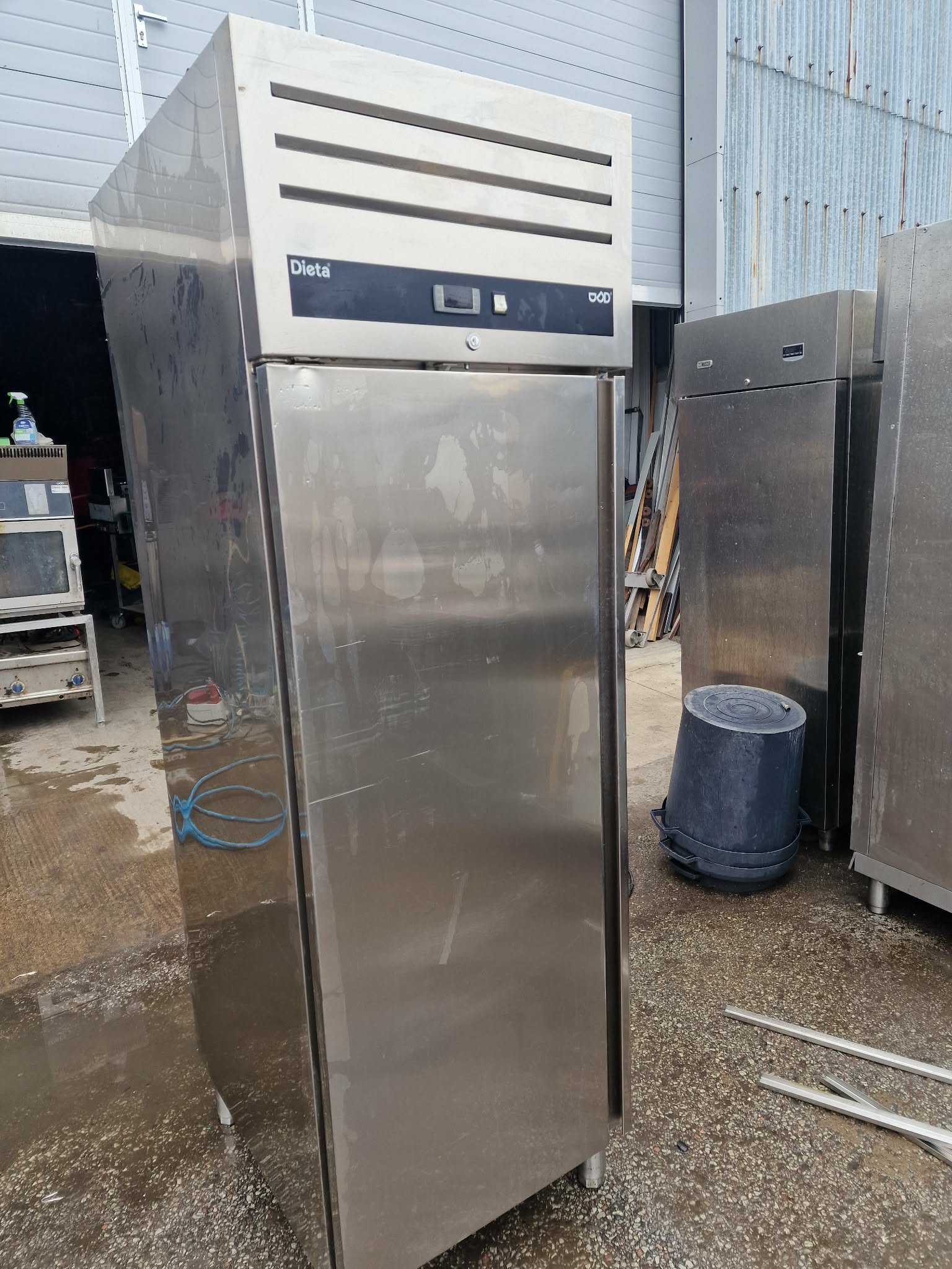 RST Roostevaba külmkapp Dieta GDECP-701 LED GN2/1