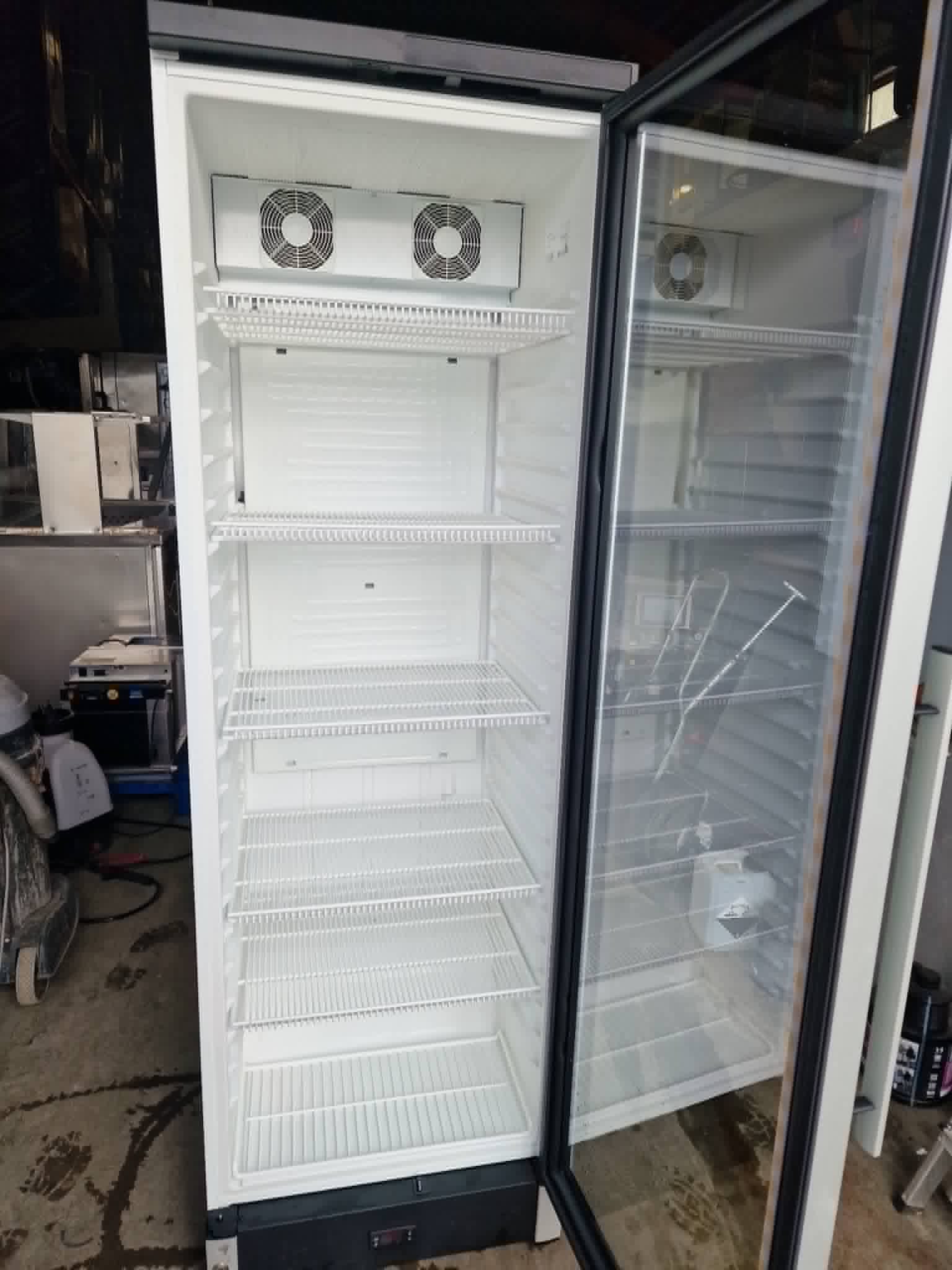 Klaasuksega külmkapp Vestfrost M 180 - Image 6