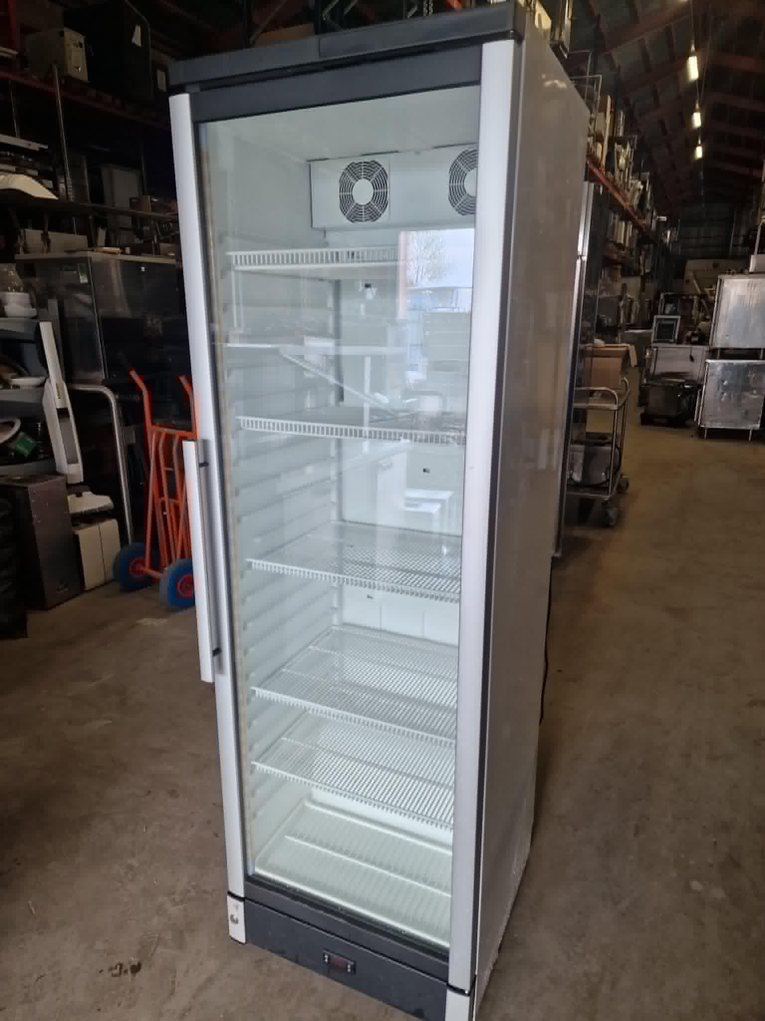 Klaasuksega külmkapp Vestfrost M 180 - Image 2