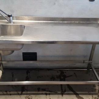 RST Roostevaba laud koos segisti ja suure valamuga 1600×650×900