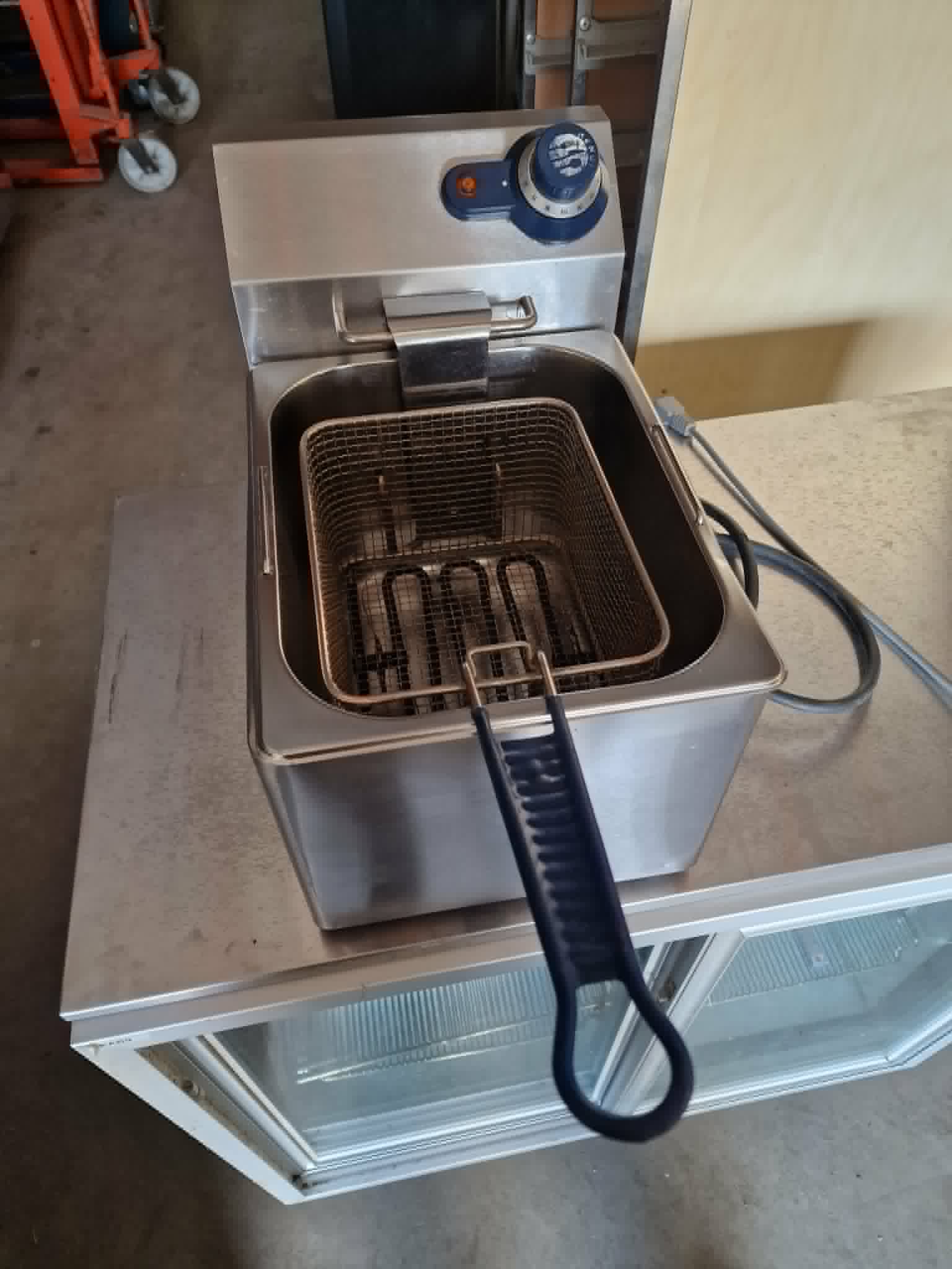 Fritüür Kitchen Line - 8L 230V/3500W, 265x430x(H)350mm