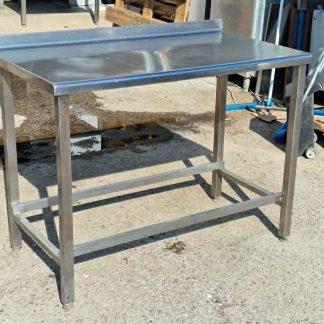 RST Roostevaba laud Metos 1200×650×900