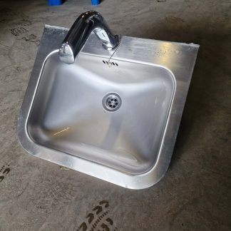 Seinale kinnitatav roostevaba valamu FRANKE automaatsegistiga  480×410