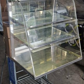Neutraalne vitriin koos LED valgustusega  600×620×630